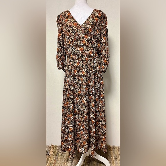 Emma & Michele Floral Fall Colors Print Maxi Dress - Picture 1 of 6